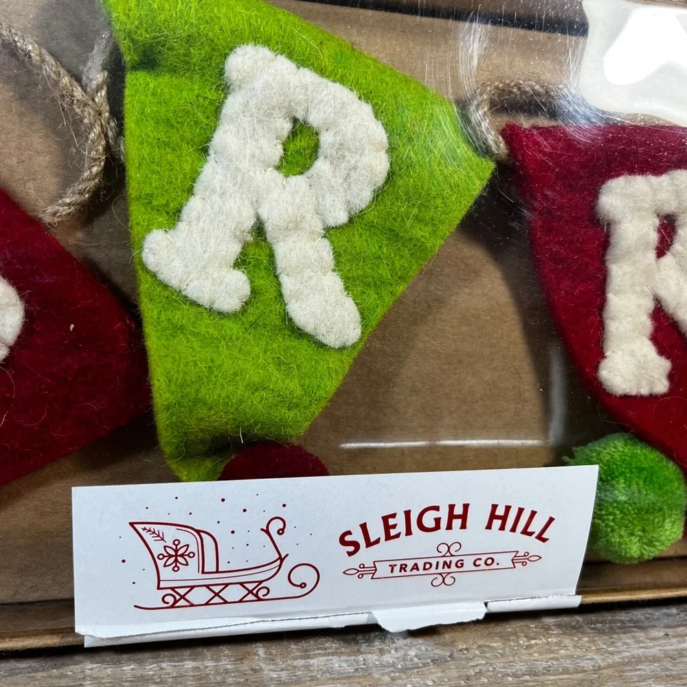 Sleigh Hill MERRY Christmas Felt Garland